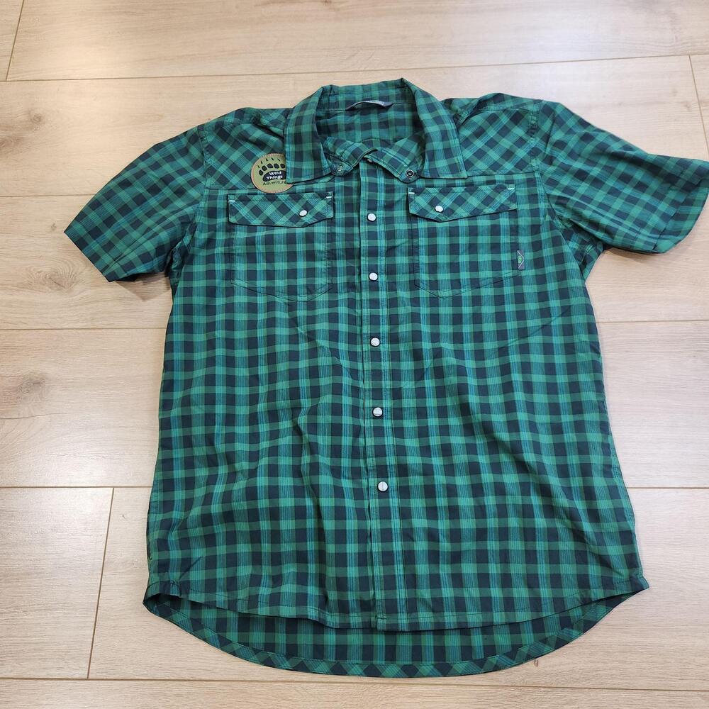 Stio Eddy Shirt Mens Medium Green Plaid Short Sleeve Western Snap Nylon Outdoor